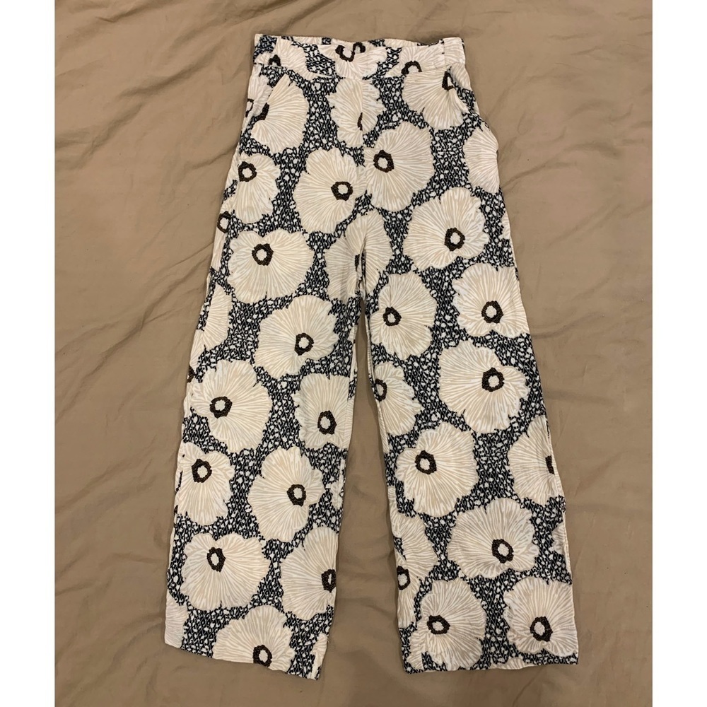 H&M Cropped Floral Wide Leg Pants - Picture 4 of 9